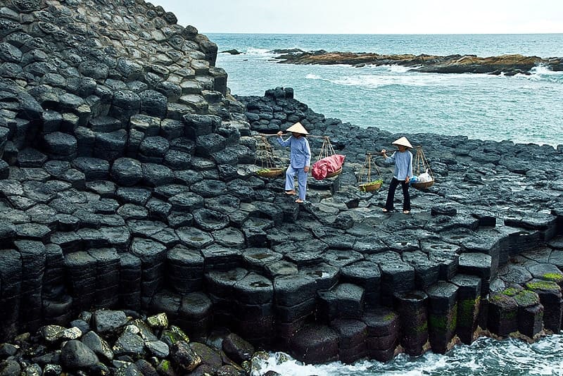 Ghenh Bang Da Nang: Travel Guide, Hiking Trail & Things to Do