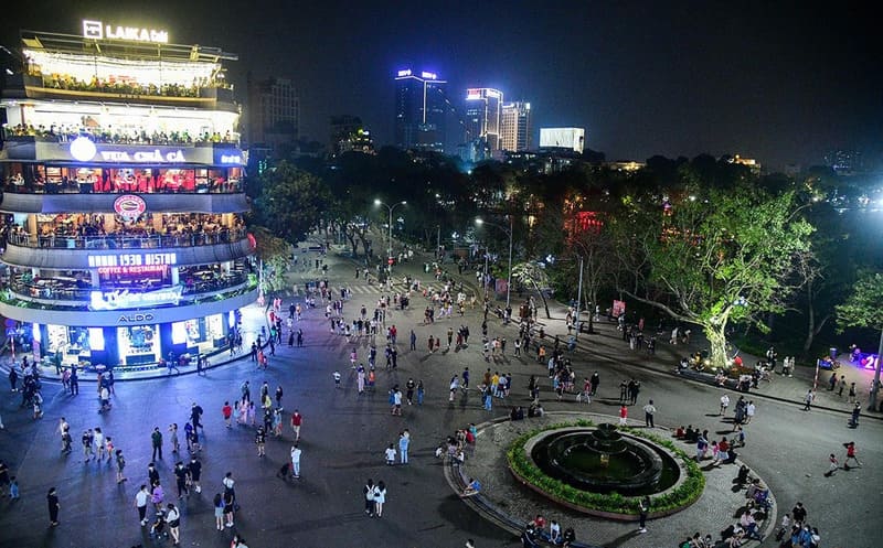 Hoan Kiem Lake