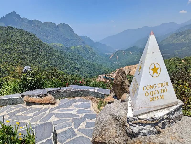 Heaven Gate along O Quy Ho Pas