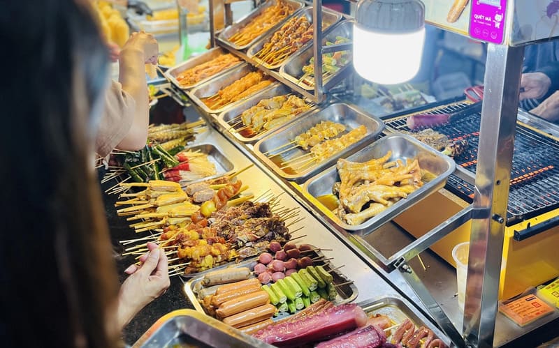 Ho Thi Ky Food Street: Best Dishes, Prices & Travel Tips