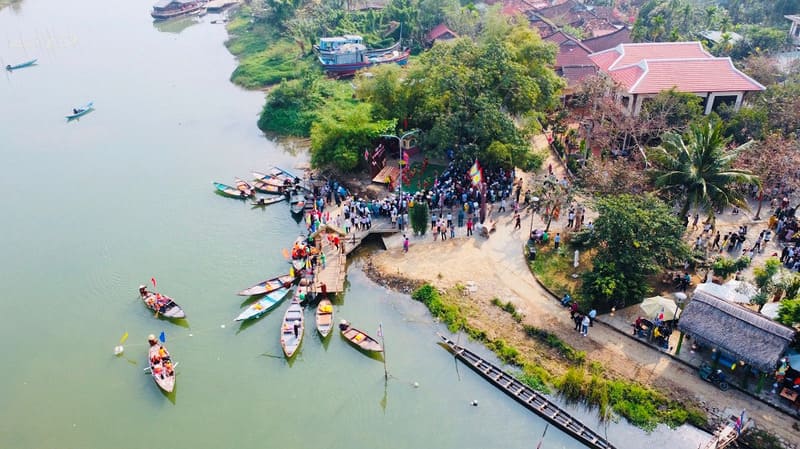 Thu Bon River