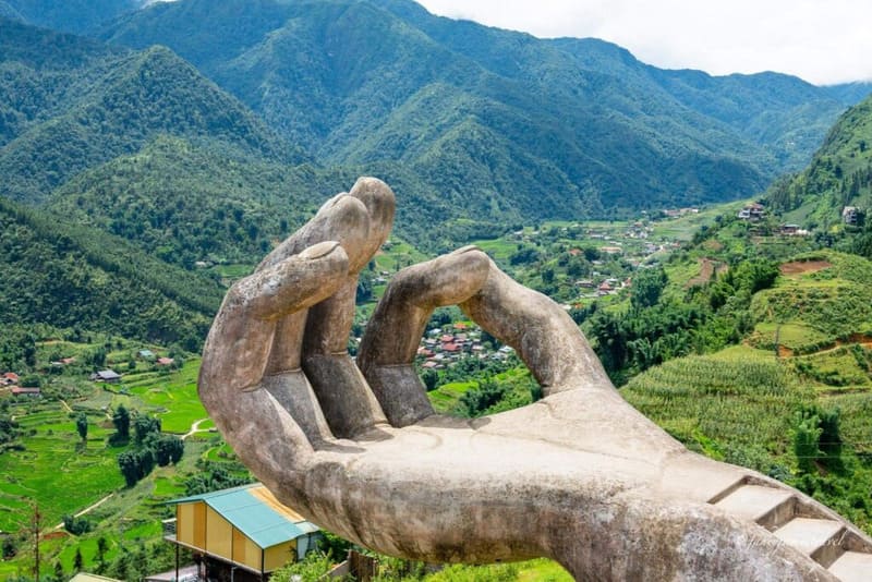 Muong Hoa Valley