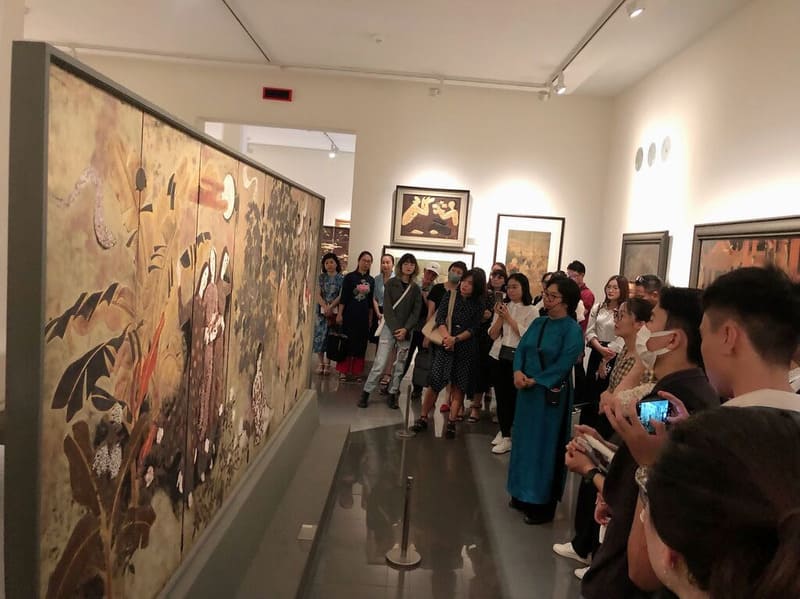 Lacquer paintings Vietnamese