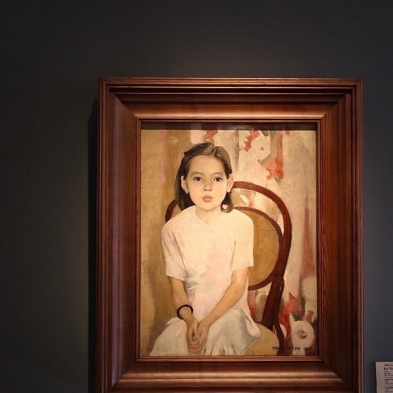 The famous “Em Thuy” portrait