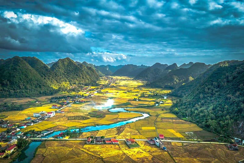 Bac Son Valley