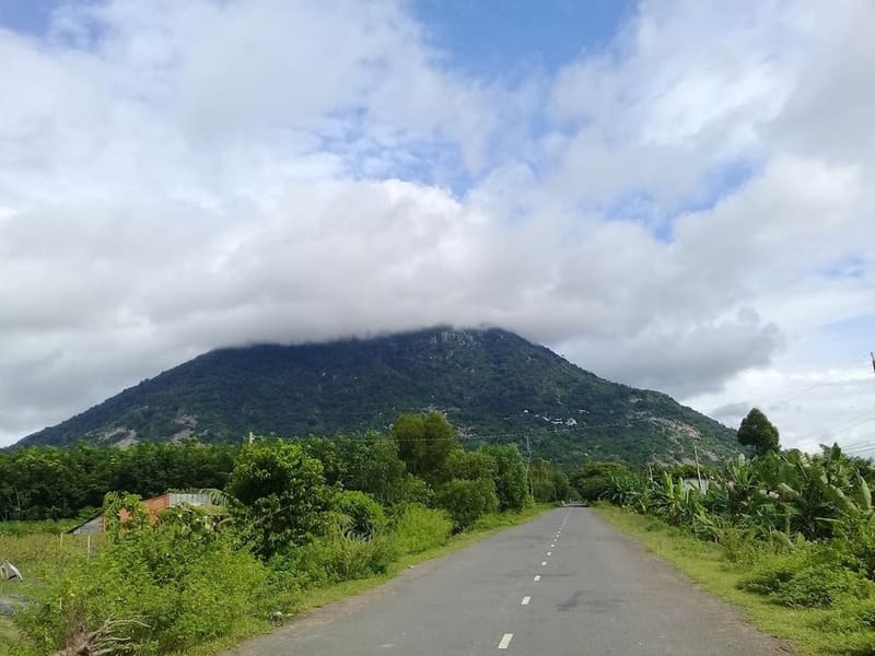 Ba Den Mountain