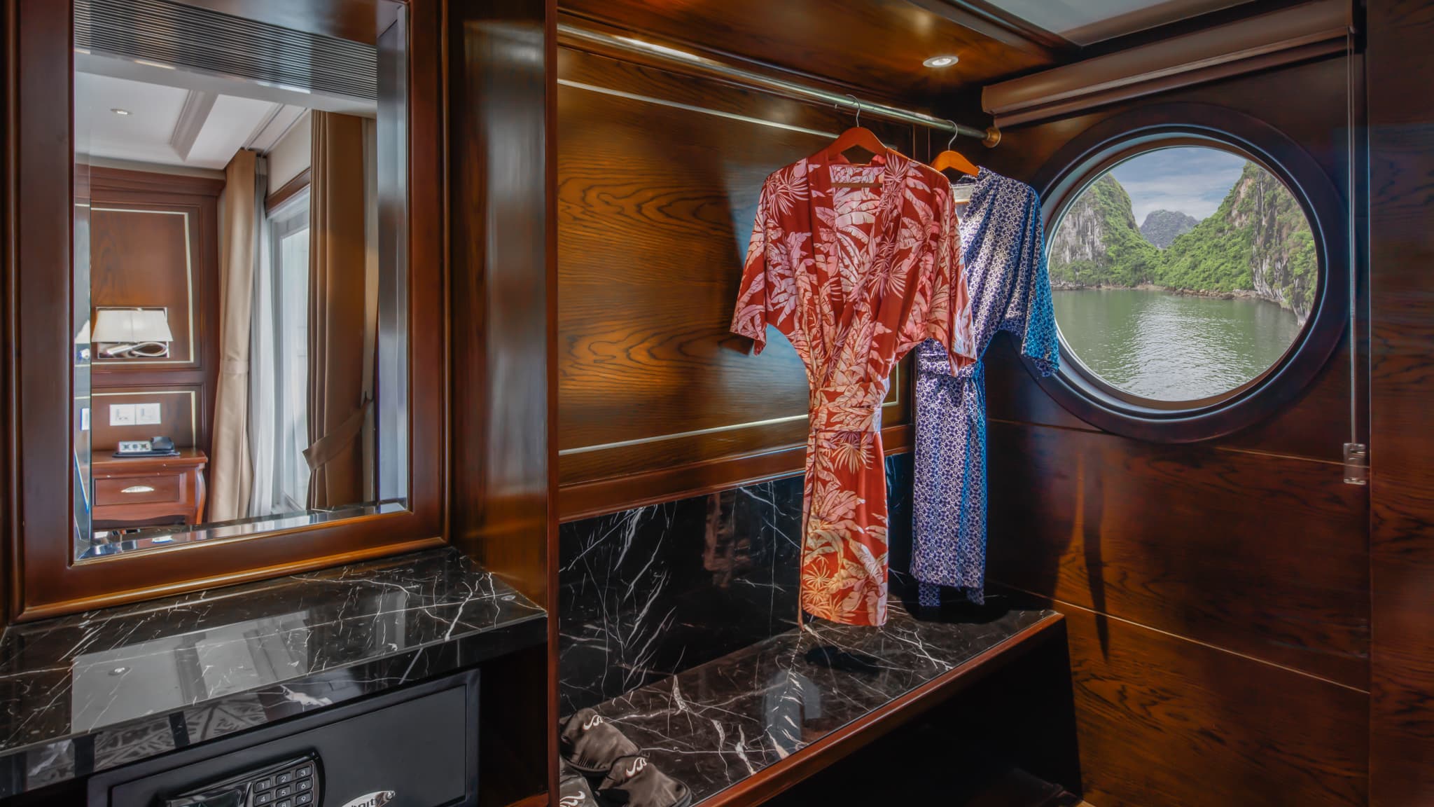 Captain View Terrace Suite