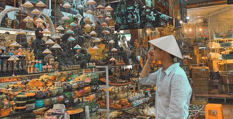 What to buy at Ben Thanh Market as souvenirs