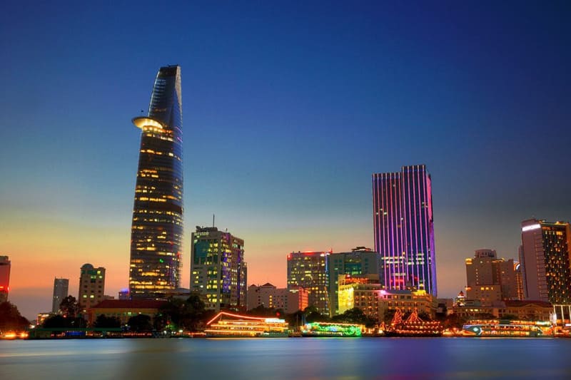 Late afternoon at Bitexco Financial Tower