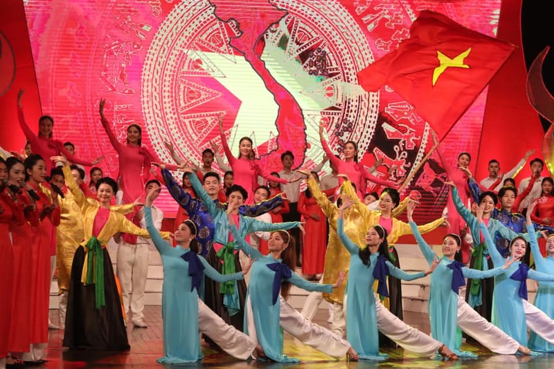 10 Best Vietnamese Cultural Shows & Performances to Watch