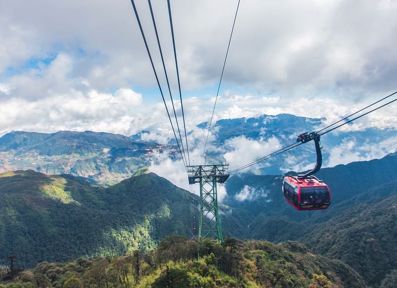Fansipan cable car