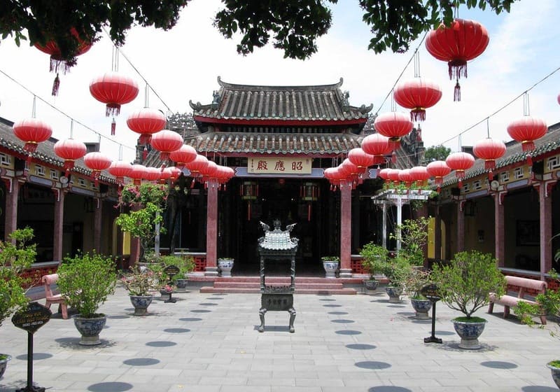 A quiet central courtyard