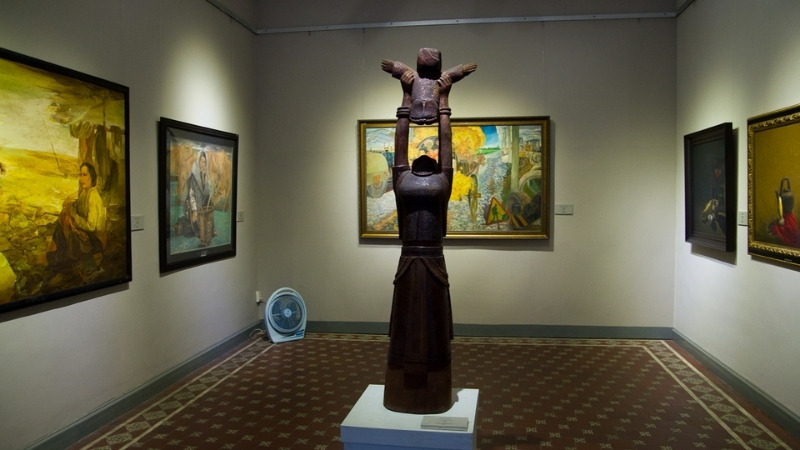 Statues from Tay Nguyen Tombs