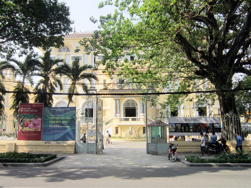 Entrance to the Ho Chi Minh City Museum of Fine Arts