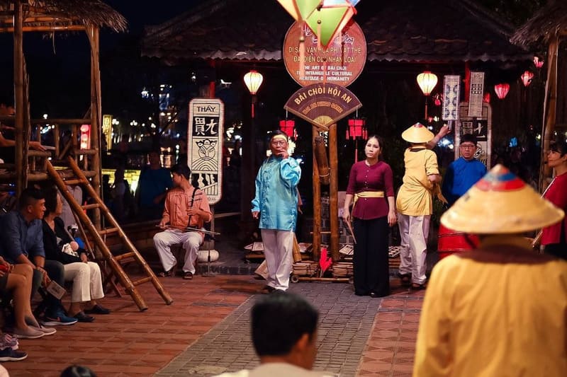 Bai Choi folk games in Hoi An Ancient Town
