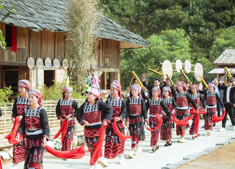 Daily life in Lao Chai village
