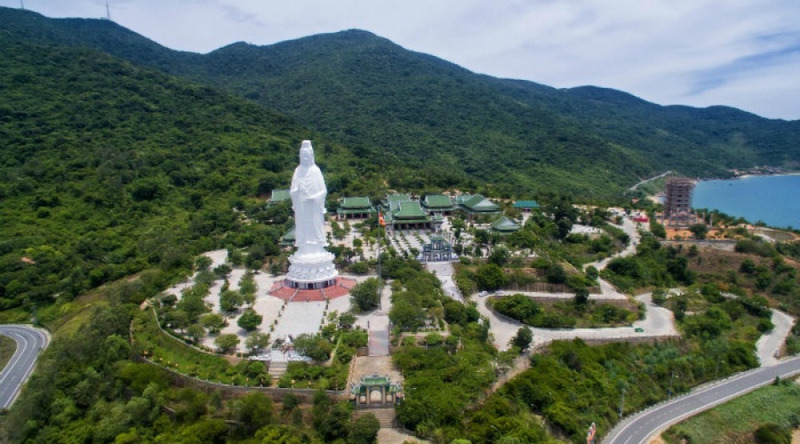 Lady Buddha statue