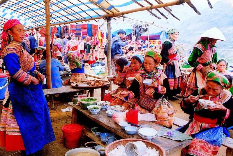 Bac Ha Market