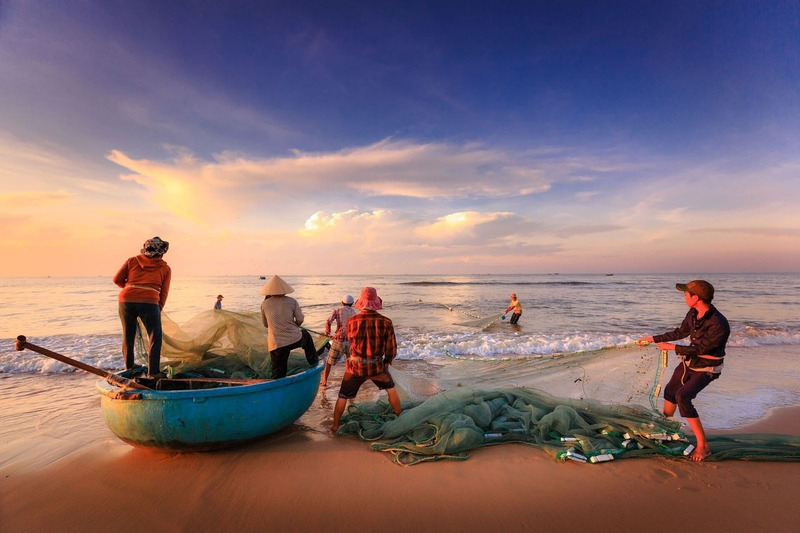 Local fishing life at Nam O Beach