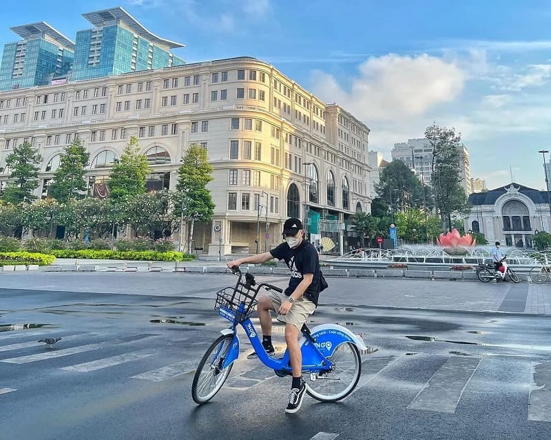Cycling on Nguyen Hue Street