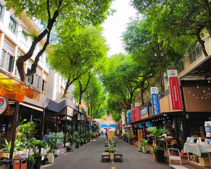 Nguyen Van Binh Book Street