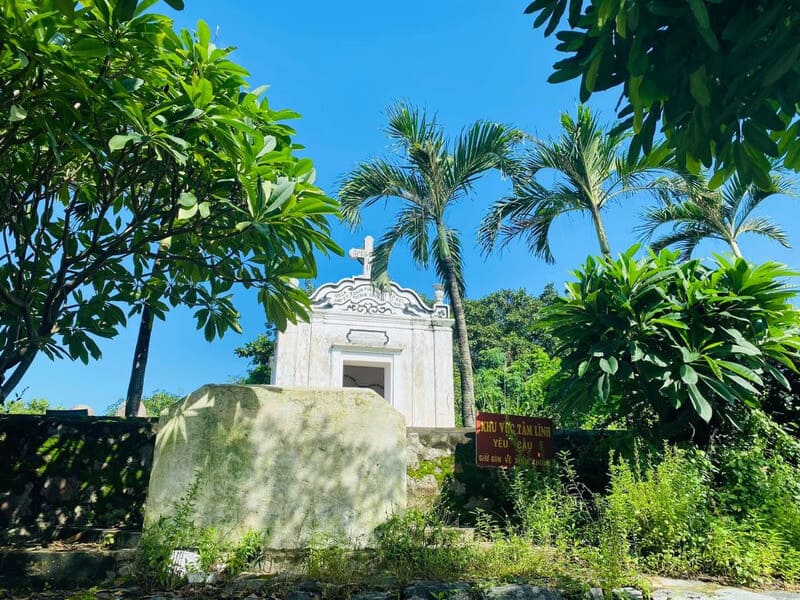 Y Pha Nho cemetery