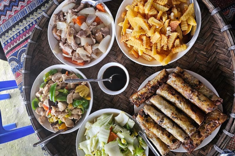 Local dishes in Ta Van Village