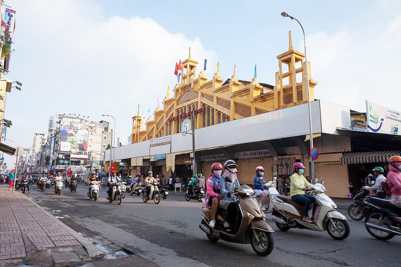 Tan Dinh Market
