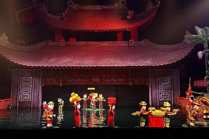 Colorful water puppets
