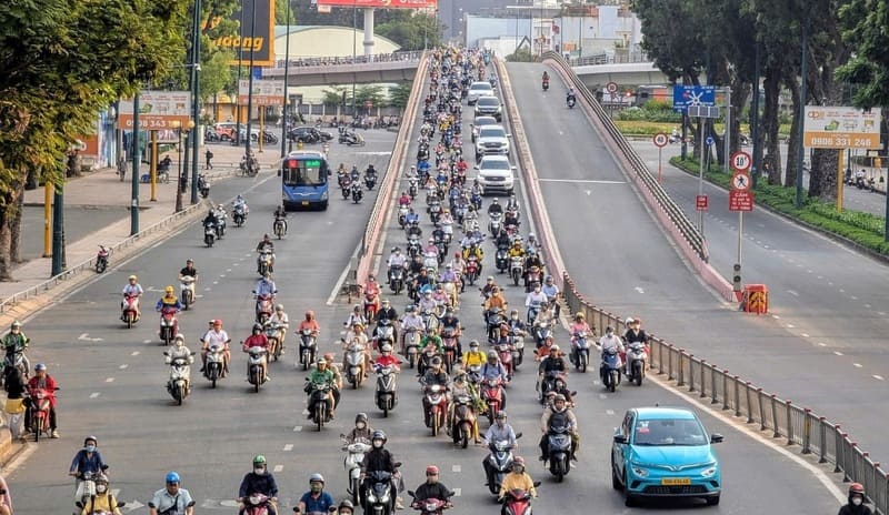 Rush hour traffic in Vietnam
