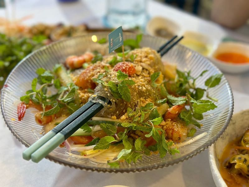 Seafood vermicelli salad