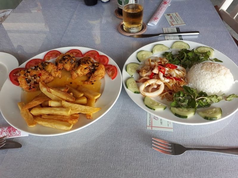 Co Hong Restaurant