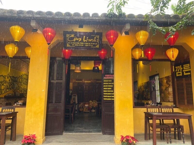 Com Linh Hoi An