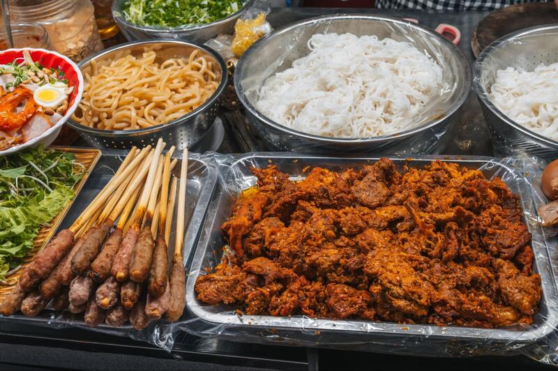 best-things-to-do-in-hoi-an-10 Grilled pork vermicelli in Hoi An