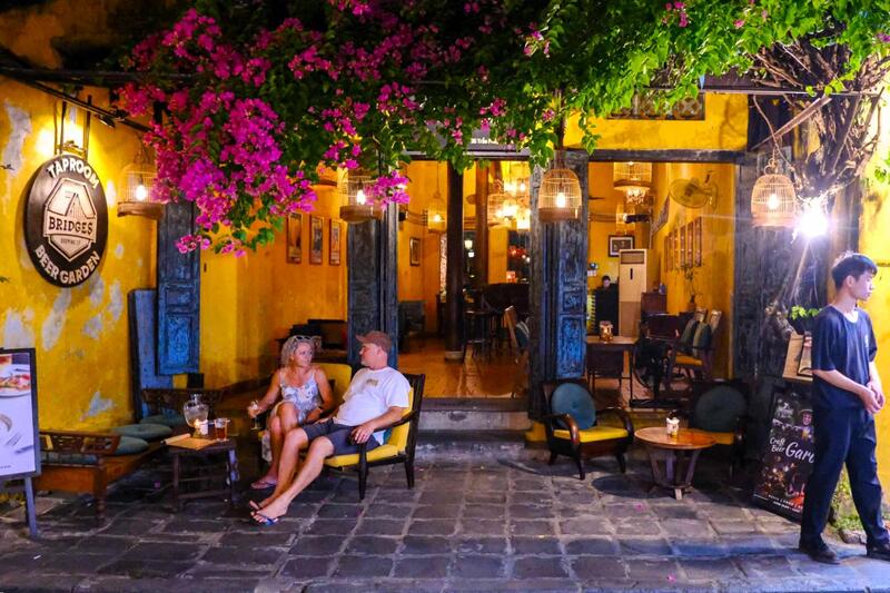 best-things-to-do-in-hoi-an-12 A local beer bar in Hoi An