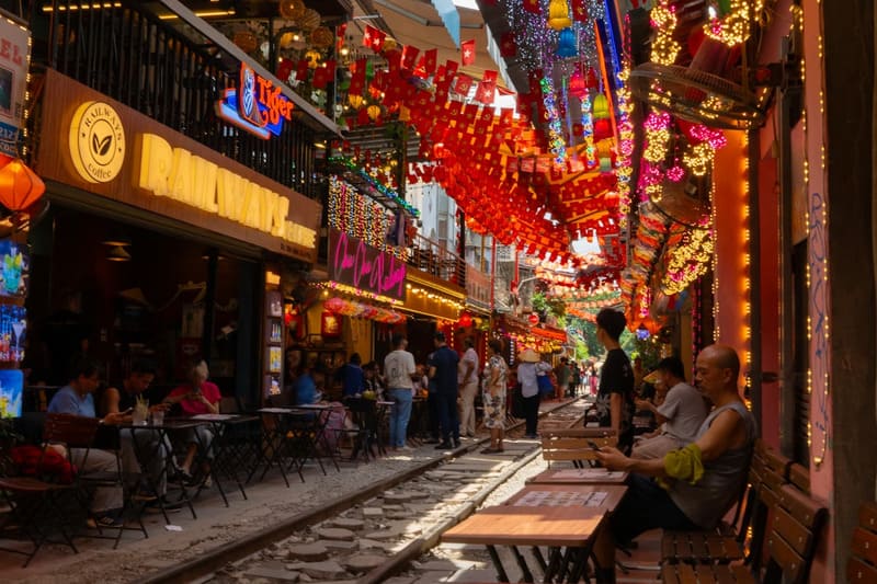 Hanoi Train Street