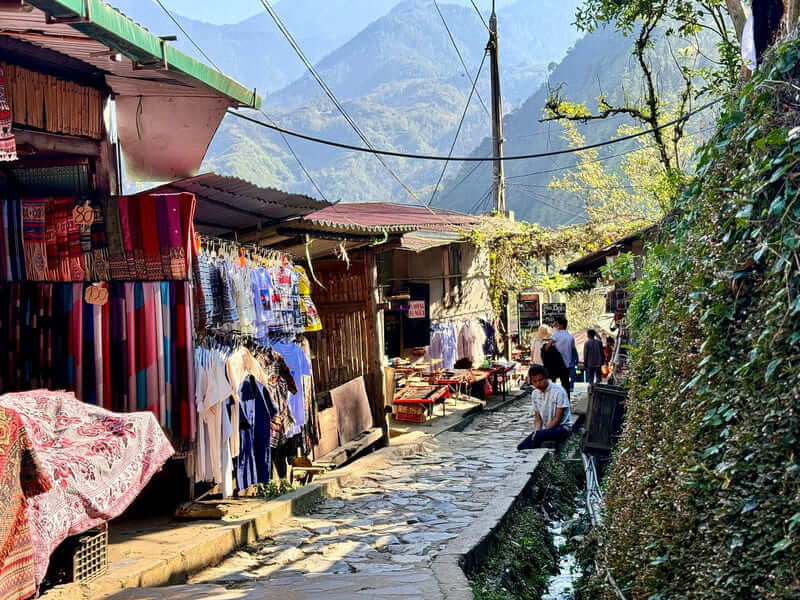 Handcraft shops