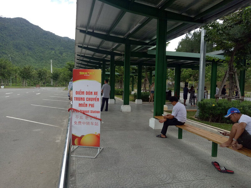 Free shuttle bus pick-up point