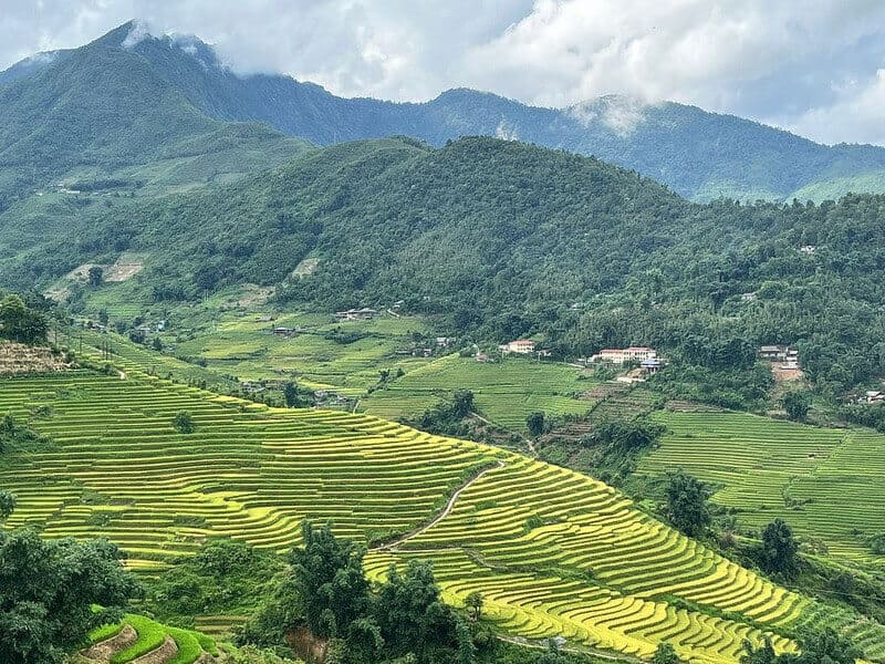 Ta Van Village